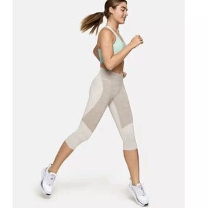 Outdoor Voices Coyote Atmosphere Tech Sweat Cropped Leggings Beige XS